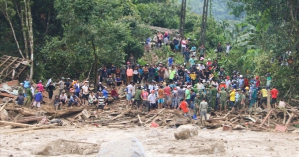 Toàn cảnh sạt lở kinh hoàng ở Trà Leng làm 8 người chết, 14 người mất tích
