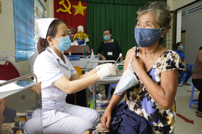 Côn Đảo, huyện đầu tiên của tỉnh Bà Rịa – Vũng Tàu đạt tỉ lệ tiêm vaccine COVID-19 trên 70%
