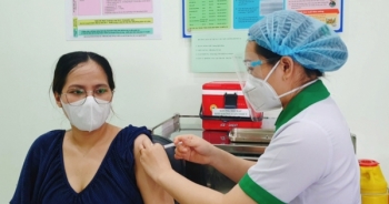Bệnh viện Hoàn Mỹ Cửu Long tiêm vaccine ngừa Covid-19 cho phụ nữ mang thai và đang cho con bú