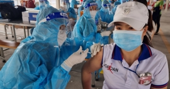Bình Dương ưu tiên tiêm vắc xin mũi 2 cho công nhân lao động