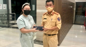 Hà Nội: Cảnh sát Giao thông gây ấn tượng tốt đẹp với bạn bè quốc tế