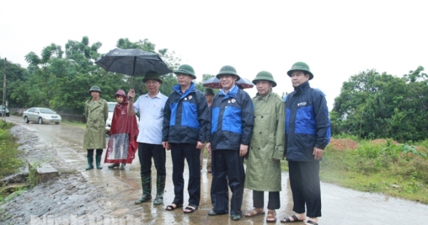Phó Chủ tịch UBND tỉnh Ninh Bình kiểm tra một số công trình hồ, đập trên địa bàn huyện Nho Quan