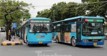 Hình ảnh xe buýt Hà Nội ngày đầu hoạt động trở lại