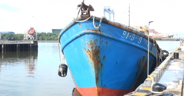 Bộ Tư lệnh Vùng Cảnh sát biển 3 bắt giữ tàu chở 60.000 lít dầu DO không rõ nguồn gốc