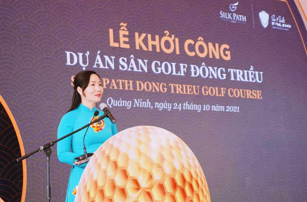 Đồng chí Nguyễn Thị Hạnh, Phó Chủ tịch UBND tỉnh, phát biểu tại lễ khởi công.