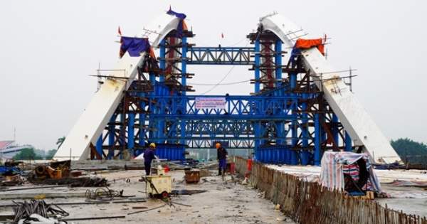 Đại công trường xây dựng cầu Rào trên sông Lạch Tray hơn 2.200 tỷ đồng