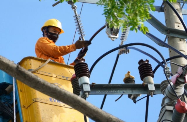Đảm bảo cấp điện phục vụ kỳ thi THPT tại miền Trung - Tây Nguyên