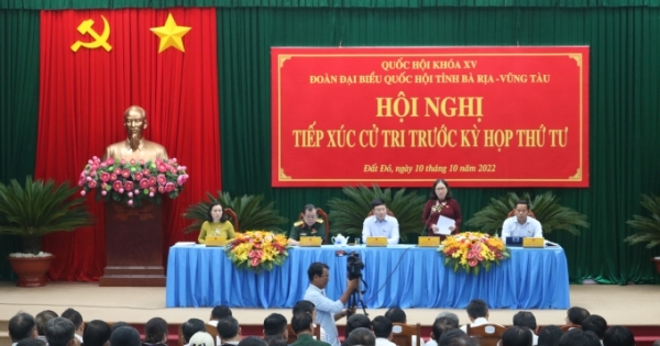 Phó Thủ tướng Thường trực Phạm Bình Minh tiếp xúc cử tri tỉnh Bà Rịa - Vũng Tàu
