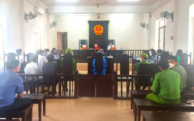 Lâm Đồng: Một nguyên hiệu trưởng bị tuyên phạt 8 năm tù