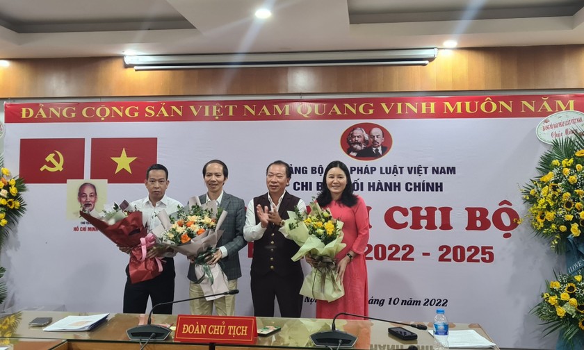 Hai Chi bộ thuộc Đảng bộ B&aacute;o Ph&aacute;p luật Việt Nam: Tổ chức th&agrave;nh c&ocirc;ng Đại hội nhiệm kỳ 2022-2025 ảnh 2