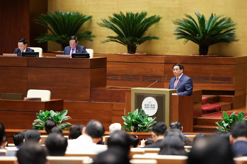Thủ tướng Chính phủ Phạm Minh Chính Báo cáo Quốc hội.