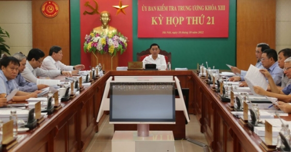 Kỷ luật một số lãnh đạo Viện Hàn lâm KHXH Việt Nam, tỉnh Khánh Hòa, Hòa Bình