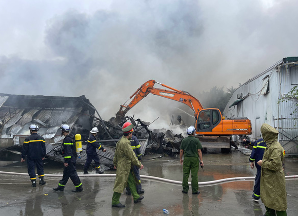 Hà Nội: Khởi tố vụ nhà xưởng bốc cháy khiến 1 người tử vong