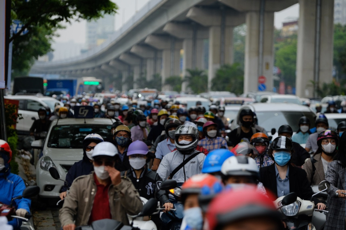 Theo đề án, từ nay đến năm 2025, TP Hà Nội sẽ lập gần 100 trạm thu phí tại các tuyến đường hướng tâm, cửa ngõ để thu phí ô tô vào nội đô.