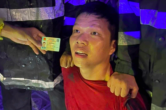 Nghi phạm Nguyễn Thanh Sơn 34 tuổi bị cảnh sát bắt giữ khi bắt cóc bé gái 3 tuổi ở TP Tân An, Long An tống tiền 2 tỷ đồng (Ảnh: Công an cung cấp).