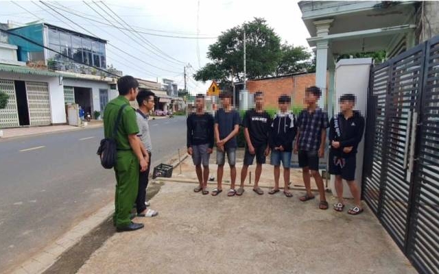 Nhóm thiếu niên gây ra hàng chục vụ trộm trên xe ôtô ở Đắk Lắk