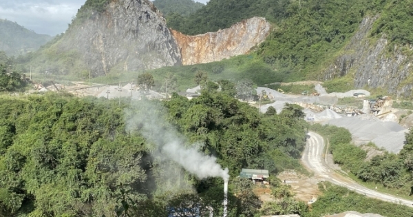 Điện Biên: Mỏ đá không lắp trạm cân, xe vào chở vật liệu băm nát Quốc lộ 279