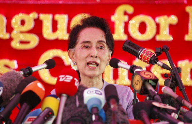 B&agrave; Aung San Suu Kyi đắc cử Hạ nghị sĩ Myanmar. (Ảnh: Reuters)