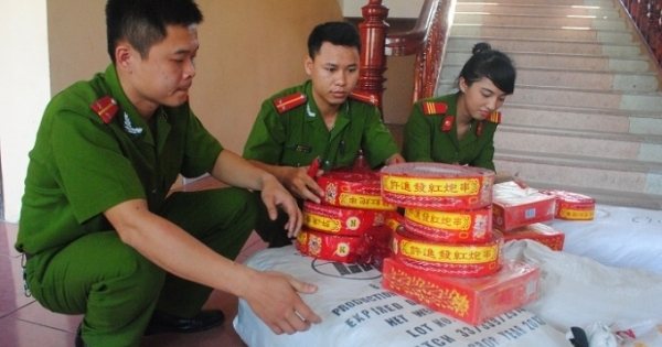 Nghệ An: Thu giữ hơn 400kg pháo các loại