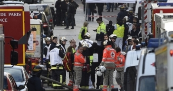 Kết thúc cuộc vây bắt nghi phạm khủng bố tại Paris, 7 người bị bắt