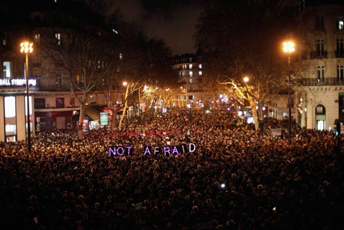 Paris – Pháp: “Ảm đạm” du khách Việt sau khủng bố
