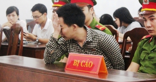 TT-Huế: Đang xét xử vụ án Trần Xuân Vinh giết 2 người vì tình