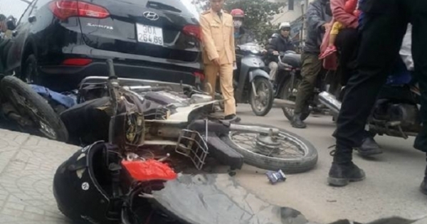 Hà Nội: “Xế hộp” mất lái gây tai nạn liên hoàn