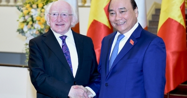 Thủ tướng Nguyễn Xuân Phúc hội kiến tổng thống Ireland
