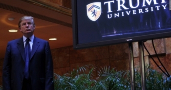 Luật sư đề nghị tòa hoãn vụ kiện Đại học Trump lừa đảo