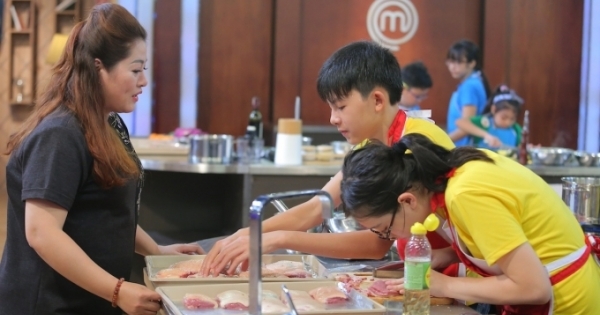 Vua đầu bếp nhí: Phương Linh muốn nhường “đội trưởng” cho Thanh Hải