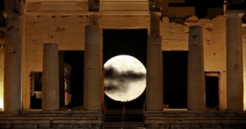 Ngắm “siêu trăng thế kỷ” đẹp mê hồn đi qua các nước trên thế giới