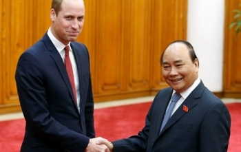 Hoàng tử Anh William gặp Thủ tướng Nguyễn Xuân Phúc