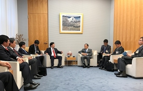 Phó Thủ tướng Trịnh Đình Dũng thăm, làm việc tại Nhật Bản