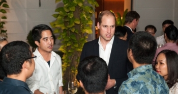 Hoàng tử Anh William gặp gỡ 50 người Việt trẻ