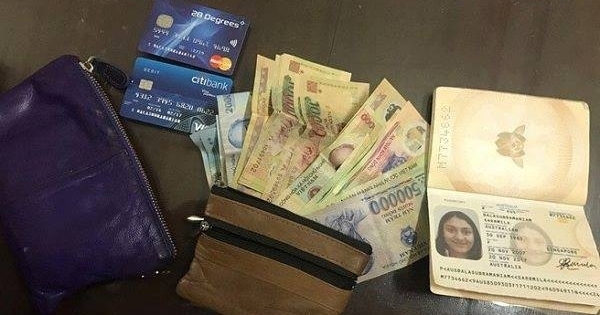 Vừa cướp xong ví của người nước ngoài, gặp ngay CSGT