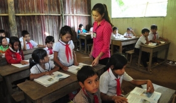 Quảng Ngãi: Những cô giáo miệt mài gieo chữ vùng cao