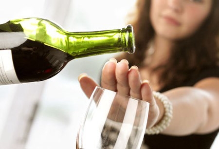 Uống bao nhi&ecirc;u rượu l&agrave; vừa đủ kh&ocirc;ng hại sức khỏe?