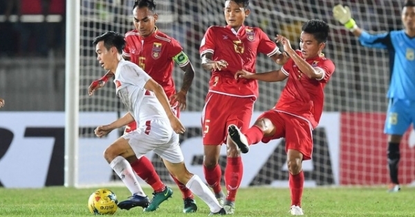 Chùm ảnh: Đội tuyển Việt Nam thắng trong "nghẹt thở" trước Myanmar