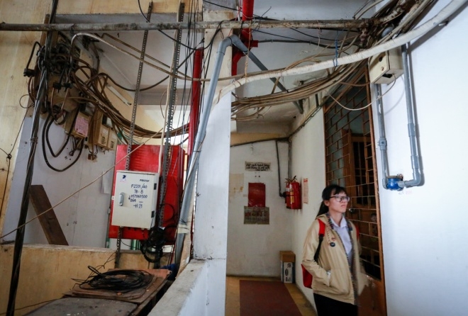 Cuộc sống trong chung cư cũ ở phố Tây Sài Gòn