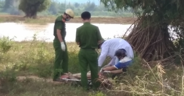 Kon Tum: Thi thể nam thanh niên nổi trên sông Đắk BLa