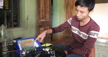 Thanh Hóa: Nam sinh sáng chế máy chống ngủ gật cho các tài lái xe