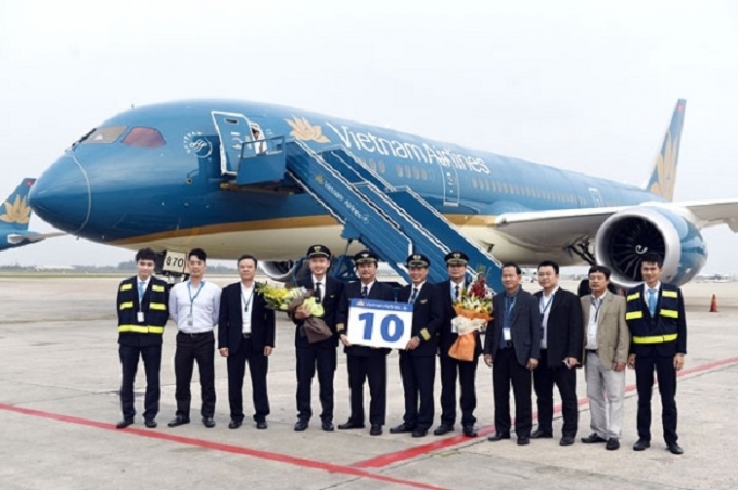 Chiều 25/11 vừa qua, Vietnam Airlines đ&atilde; nhận chiếc máy bay Boeing 787 thứ 10.