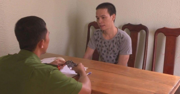 Đắk Lắk: Bắt giữ đối tượng mang súng đi mua ma túy