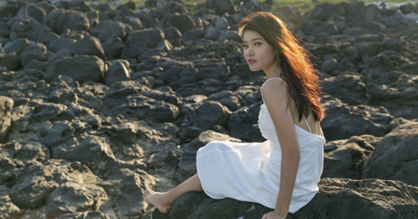 Thùy Dung giới thiệu vẻ đẹp đảo Phú Quý đến với Miss International 2017