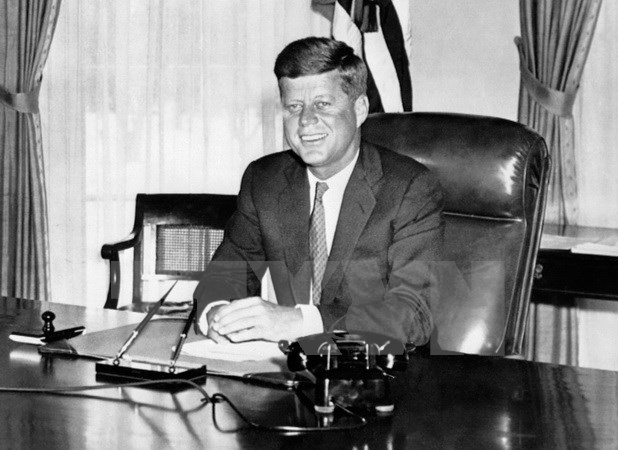 Cố Tổng thống John F. Kennedy tại Nh&agrave; Trắng ng&agrave;y 1/1/1961. (Nguồn: AFP/TTXVN)