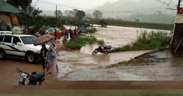 Lâm Đồng: 3 người chết, nhiều nơi bị cô lập do bão