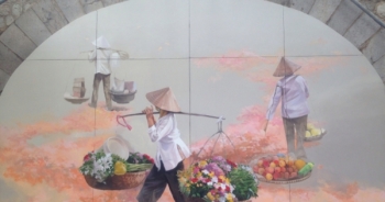 Hà Nội: Những bức bích họa đầu tiên trên phố Phùng Hưng