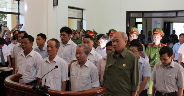 Dời ngày xử 14 cựu cán bộ trong vụ sai phạm đất đai ở Đồng Tâm