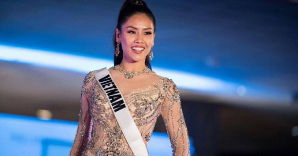 Á hậu Nguyễn Thị Loan tự tin trình diễn trong đêm bán kết Miss Universe 2017