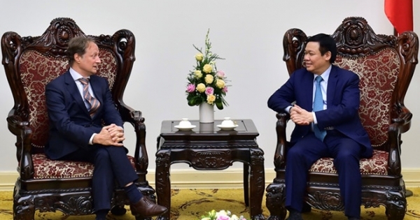 Phó Thủ tướng Vương Đình Huệ tiếp Đại sứ, Trưởng phái đoàn của Liên minh Châu Âu (EU) tại Việt Nam